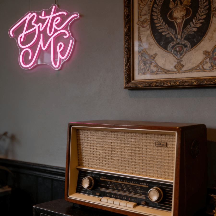 Bite Me Pink LED Neon Sign USB - Commercial Kitchen Ideas recension och pris
